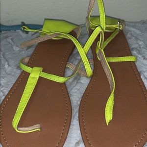Forever 21 women’s sandals